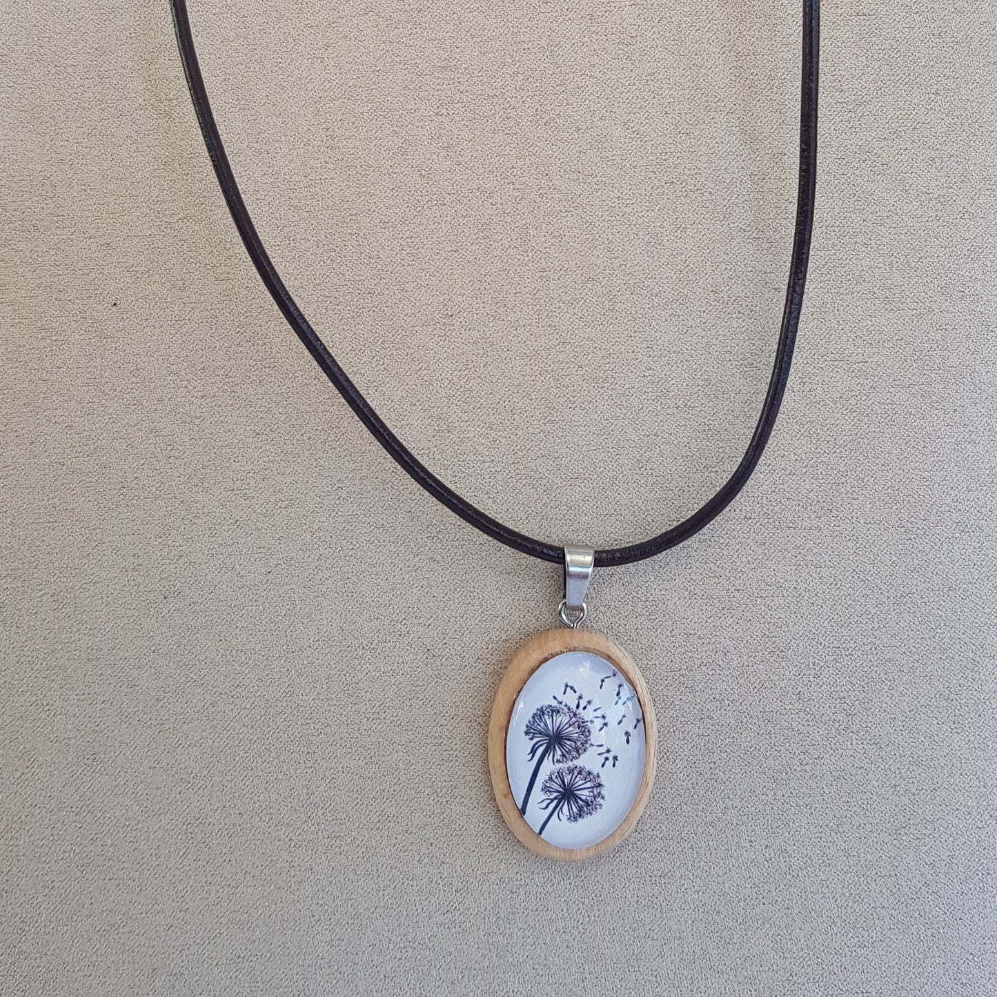 Collier Artisanal Figuier Cordon Cuir