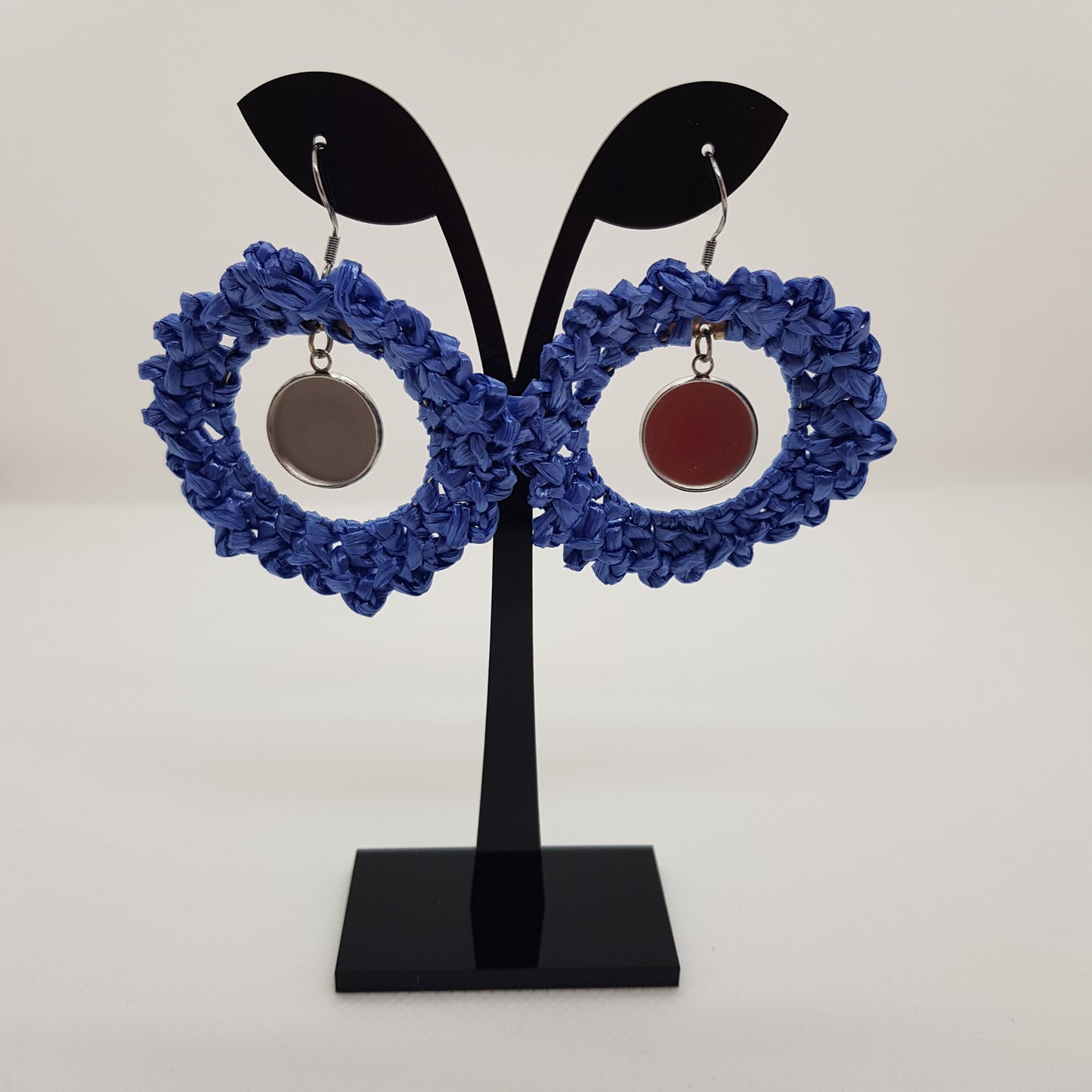 Boucle d'Oreille Artisanale Raphia Bleu