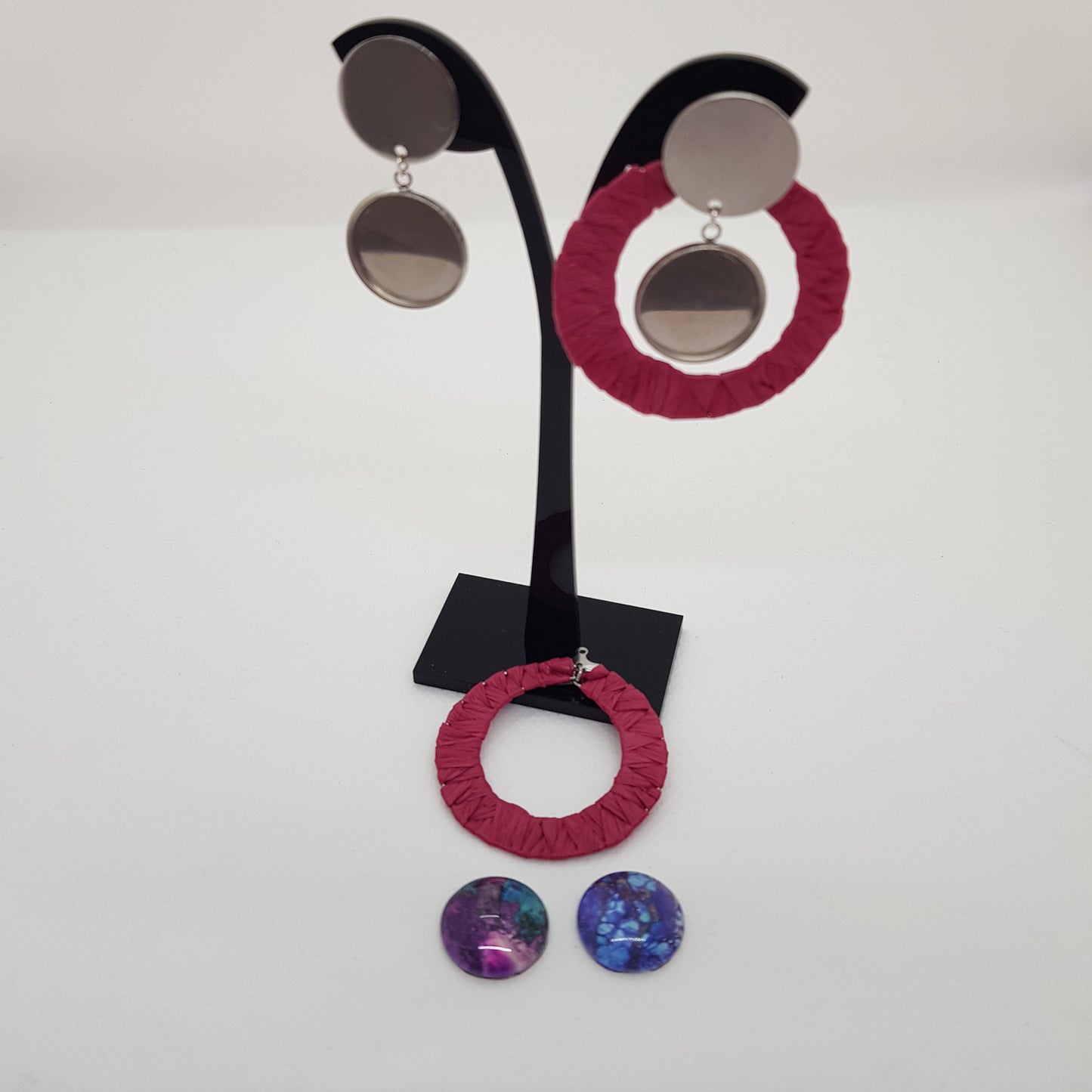 Boucle d'Oreille Artisanale Créole 2-en-1 Raphia Framboise