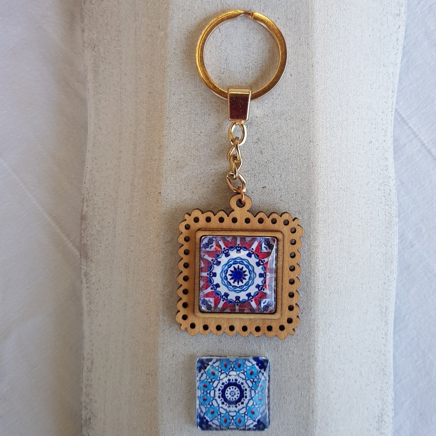 Porte - Clé Artisanal Baobab Plaqué Or