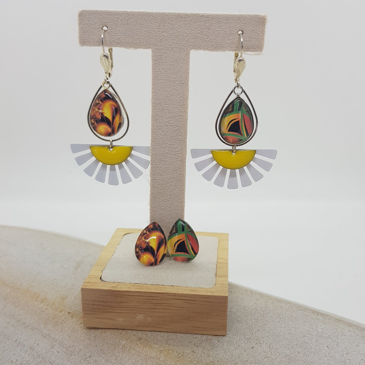 Boucle d'Oreille Artisanale Déby Sequin Jaune